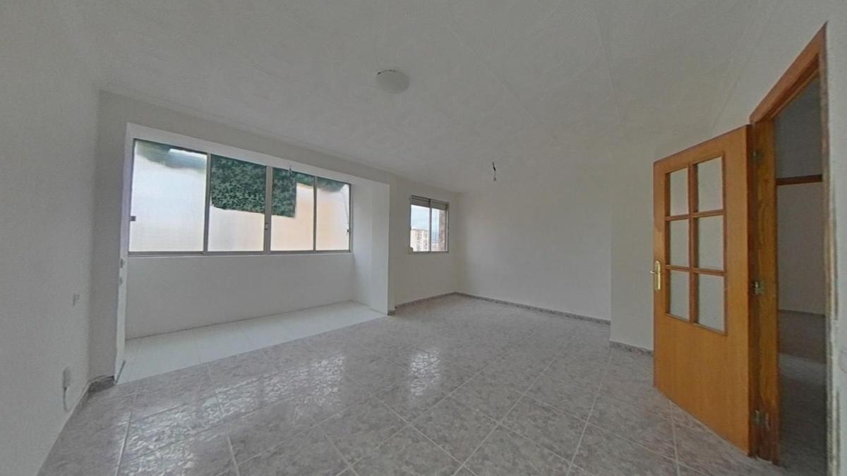 Venta de piso en Piso en Calle del Agata, Colonia Requena - Virgen del Carmen, Alicante / Alacant, Alicante / Alacant
photo 1