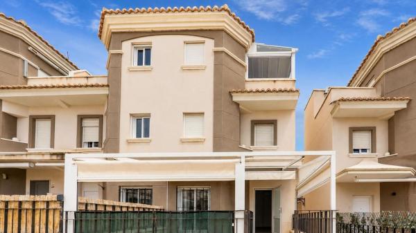Chalet pareado en Avenida de Portugal, Calas de Santiago Bernabeu, Santa Pola thumbnail 1