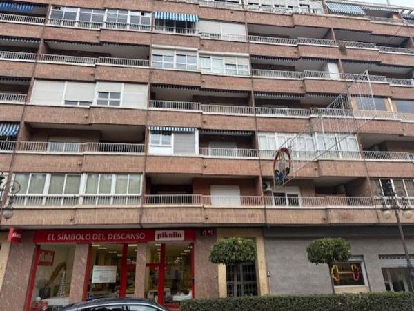 Venta de piso en Piso en Calle Duque de Tamames, Orihuela Ciudad, Orihuela, Orihuela
photo 1