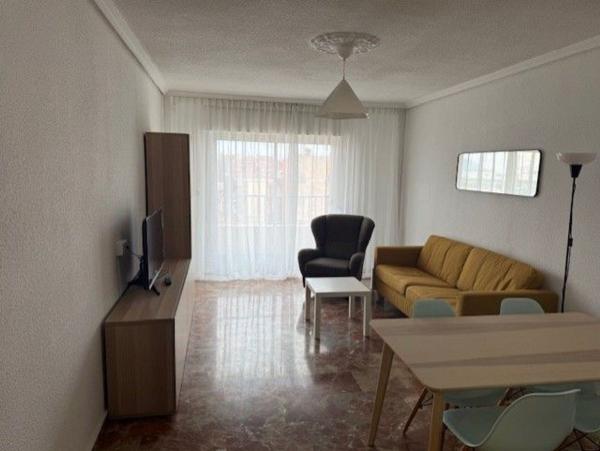 Venta de piso en Piso en Calle Duque de Tamames, Orihuela Ciudad, Orihuela, Orihuela
thumbnail 2