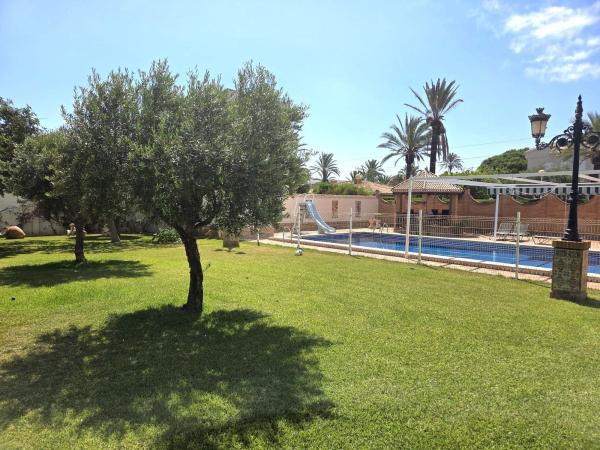 Casa o chalet independiente en Calle la Quilla, Cabo Roig, Orihuela photo 1