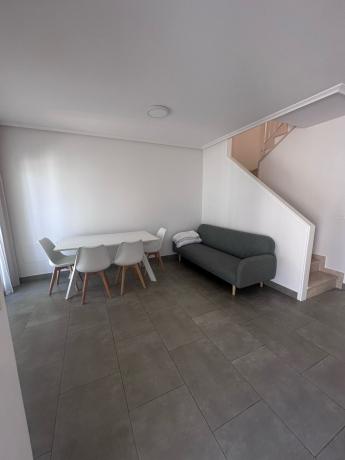 Chalet adosado en Avenida de Portugal, 47, Calas de Santiago Bernabeu, Santa Pola thumbnail 1