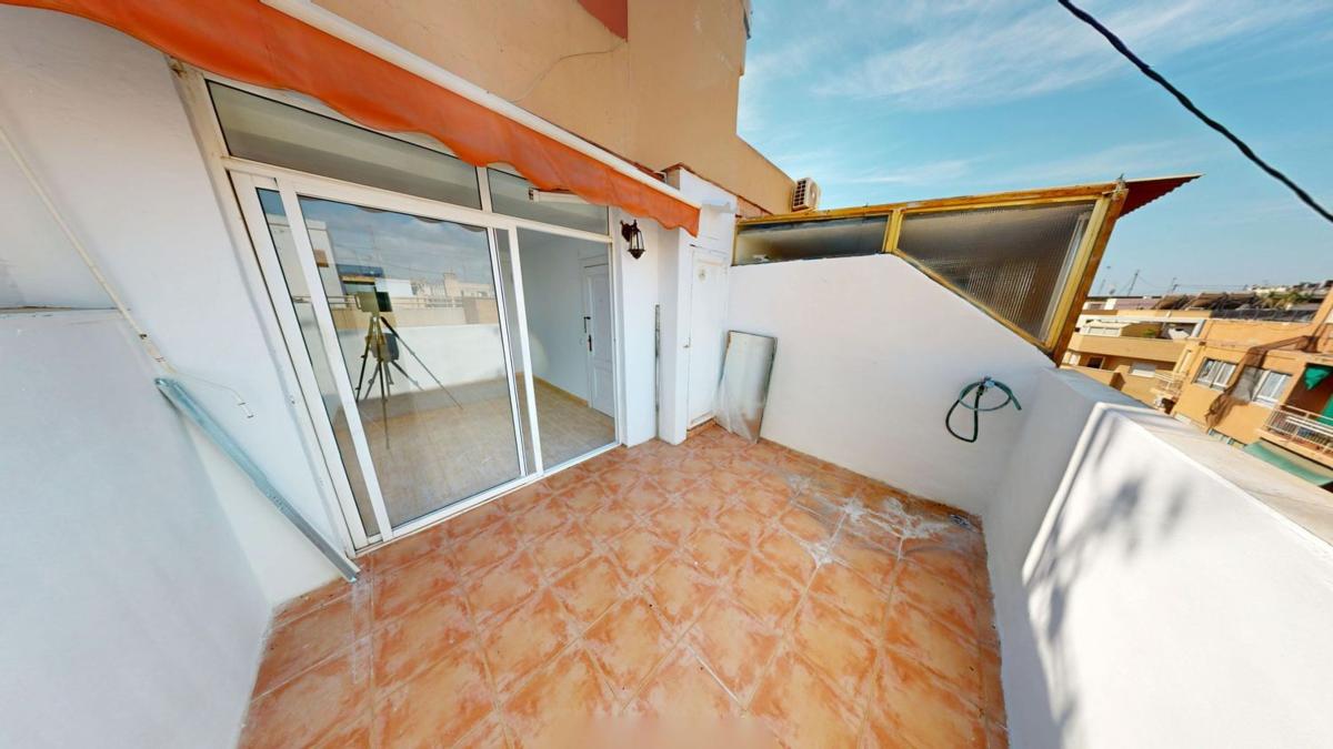 Продажа пентхауса на  Ático en Calle Aldebaran s/n, La Florida Portazgo, Alicante / Alacant, Аликанте / Алакант photo 2