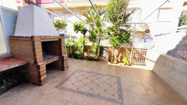 Chalet adosado en Calle Consueta, 1, Tamarit - Playa Lissa, Santa Pola thumbnail 2