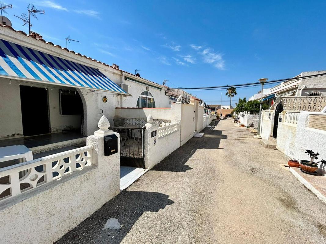 Properties for sale and rent in Spain photo 2