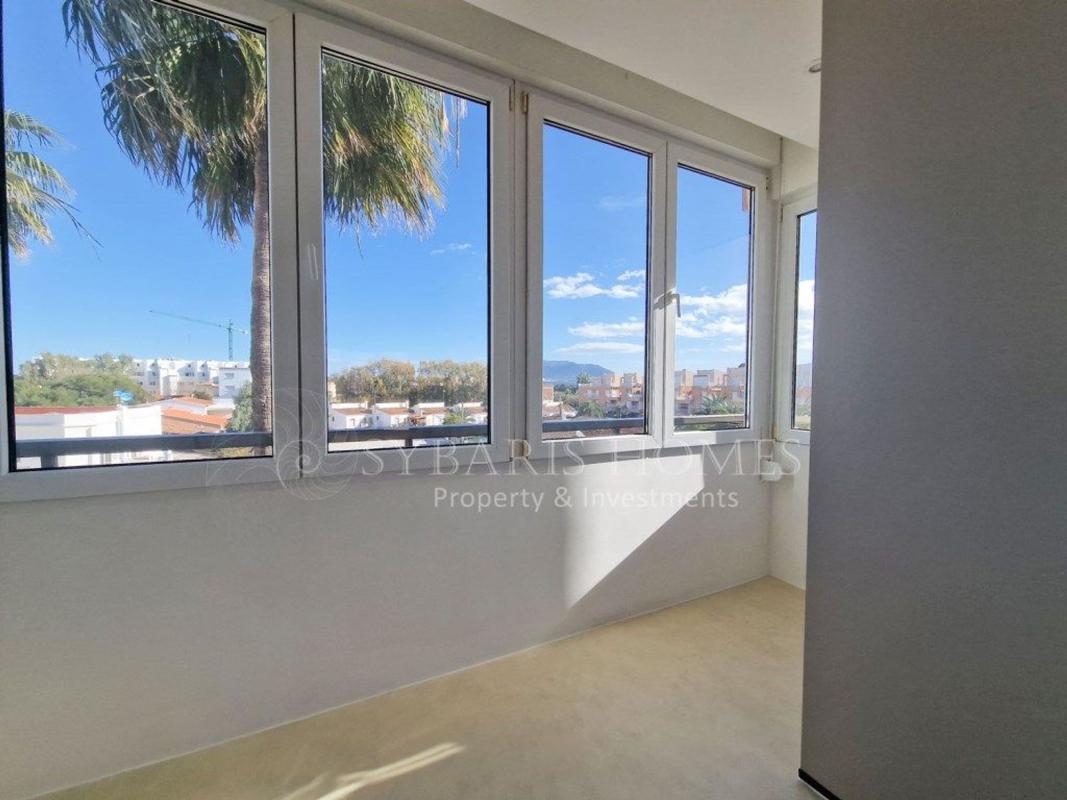 Venta de piso en Piso en Calle Llac Eire, L'Almadrava-L'Estanyò, Denia, Denia
photo 5