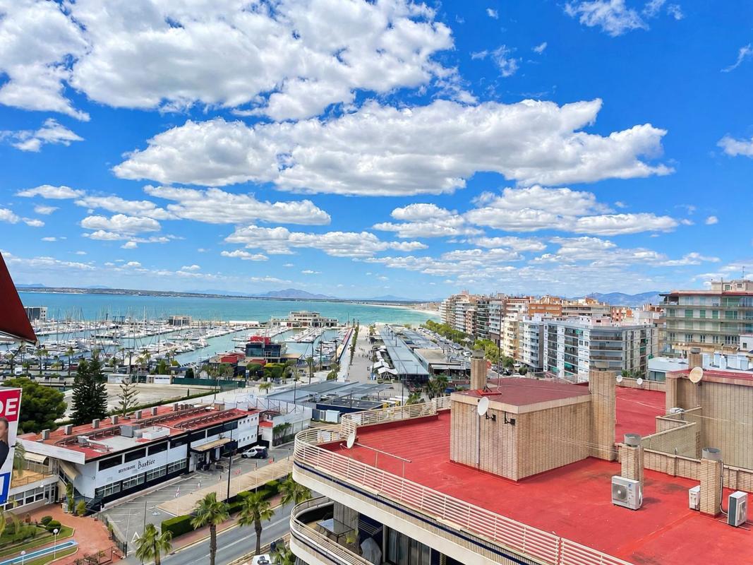 Sprzedaż mieszkania w Piso en Calle Fernando Pérez Ojeda, 17, Puerto, Santa Pola, Santa Pola
photo 1