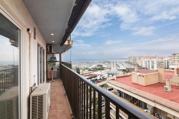Venta de piso en Piso en Calle Fernando Pérez Ojeda, 17, Puerto, Santa Pola, Santa Pola
thumbnail 2