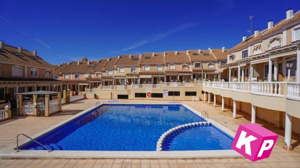 Casa o chalet independiente en Avenida de Portugal, Calas de Santiago Bernabeu, Santa Pola thumbnail 1