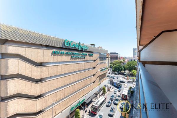 Продажа квартиры на Piso en Avenida Maisonnave, Ensanche-Diputación, Alicante / Alacant, Аликанте / Алакант
 photo 1