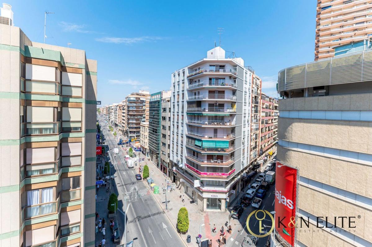 Продажа квартиры на Piso en Avenida Maisonnave, Ensanche-Diputación, Alicante / Alacant, Аликанте / Алакант
photo 2