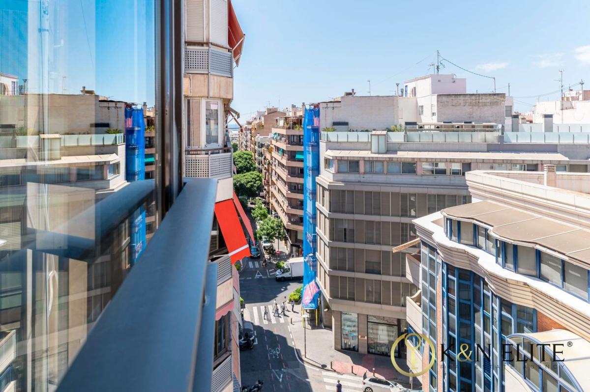 Продажа квартиры на Piso en Avenida Maisonnave, Ensanche-Diputación, Alicante / Alacant, Аликанте / Алакант
photo 4