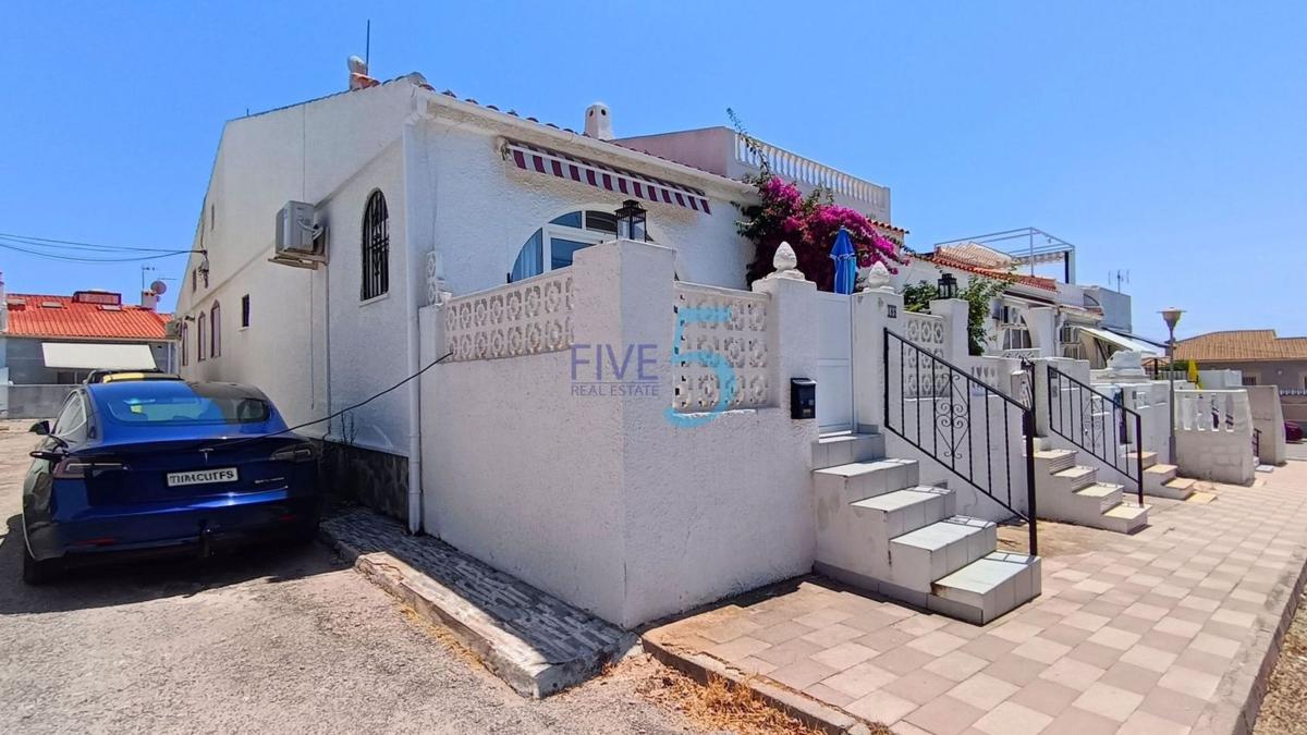 Venta de piso en Piso en La Siesta - El Salado - Torreta, Torrevieja, Torrevieja
photo 5