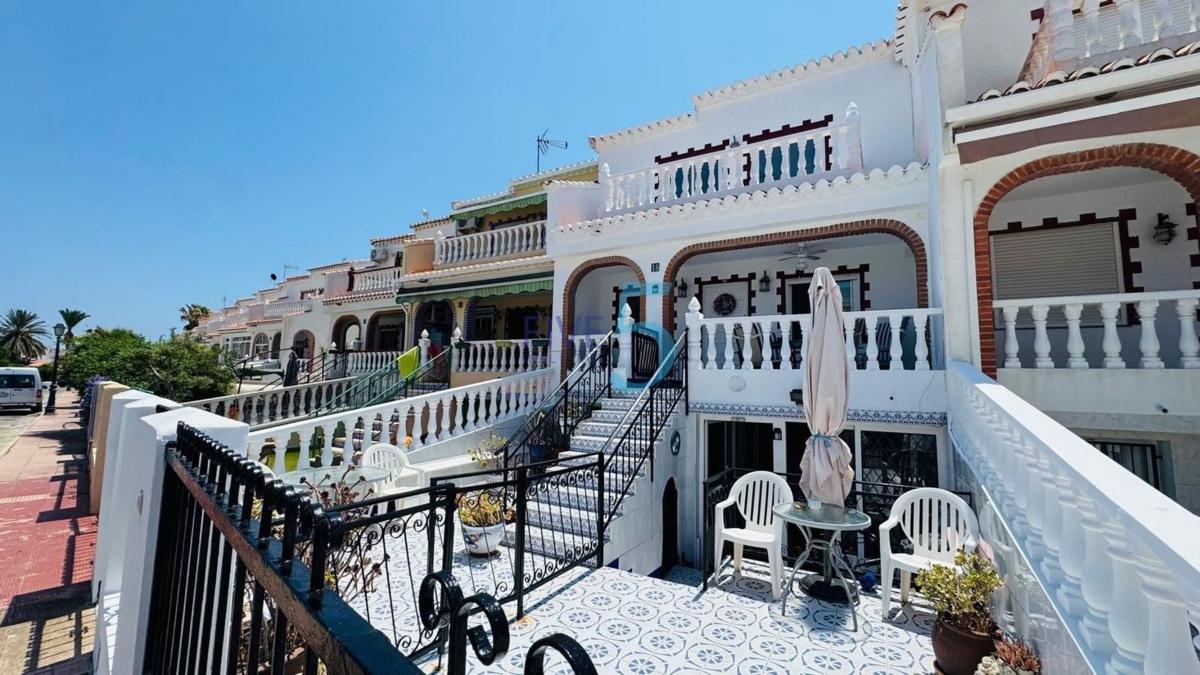 Venta de chalet independiente en Casa o chalet en La Siesta - El Salado - Torreta, Torrevieja, Torrevieja
photo 1