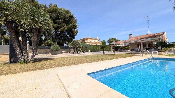Casa o chalet independiente en Calle Siprerets, Zona norte, Santa Pola photo 2