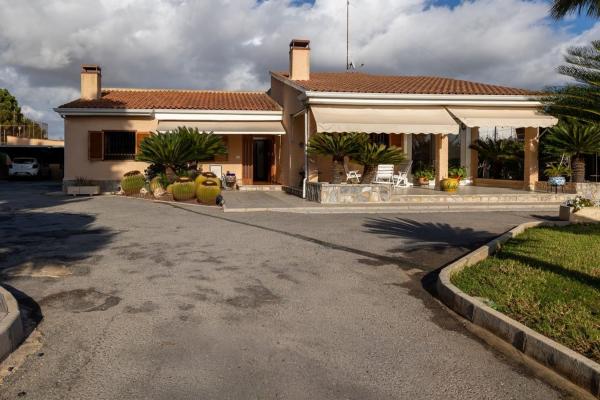 Casa o chalet independiente en Calle Siprerets, 10, Zona norte, Santa Pola photo 1