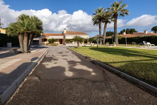 Casa o chalet independiente en Calle Siprerets, 10, Zona norte, Santa Pola photo 2