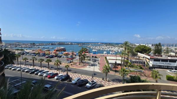 Venta de piso en Piso en Calle Fernando Pérez Ojeda, Puerto, Santa Pola, Santa Pola
photo 1