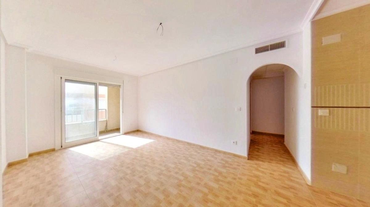 Продажа квартиры на Piso en Playa de los Locos, Torrevieja, Торревьеха
photo 1