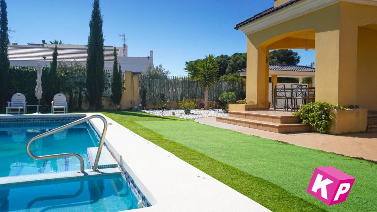 Properties for sale and rent in Spain photo 5