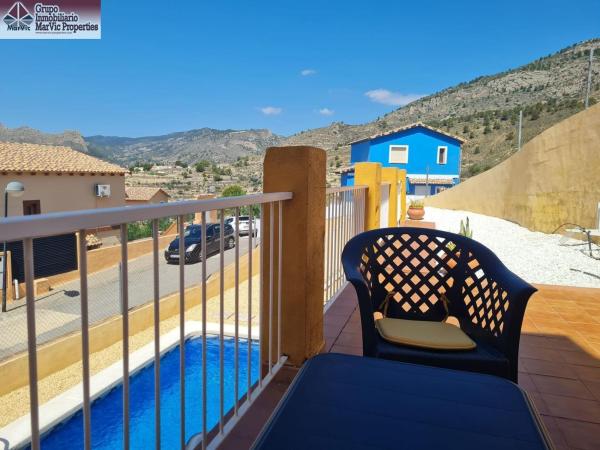 Casa o chalet independiente en Relleu thumbnail 1