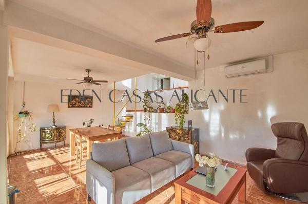 Sale of flat in Piso en Avenida Central, Pueblo Español - Coveta Fumá, El Campello, El Campello
 photo 1