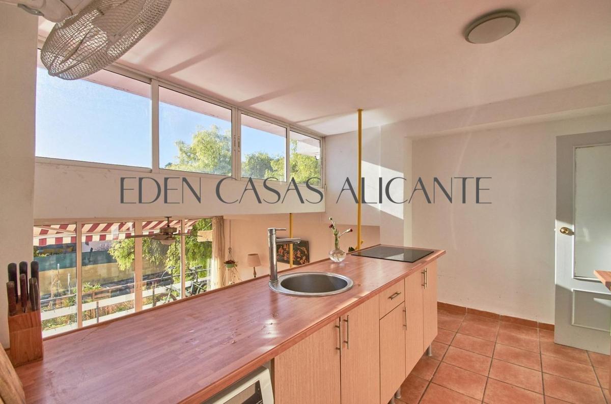 Sale of apartment in Piso en Avenida Central, Pueblo Español - Coveta Fumá, El Campello, El Campello
 photo 3