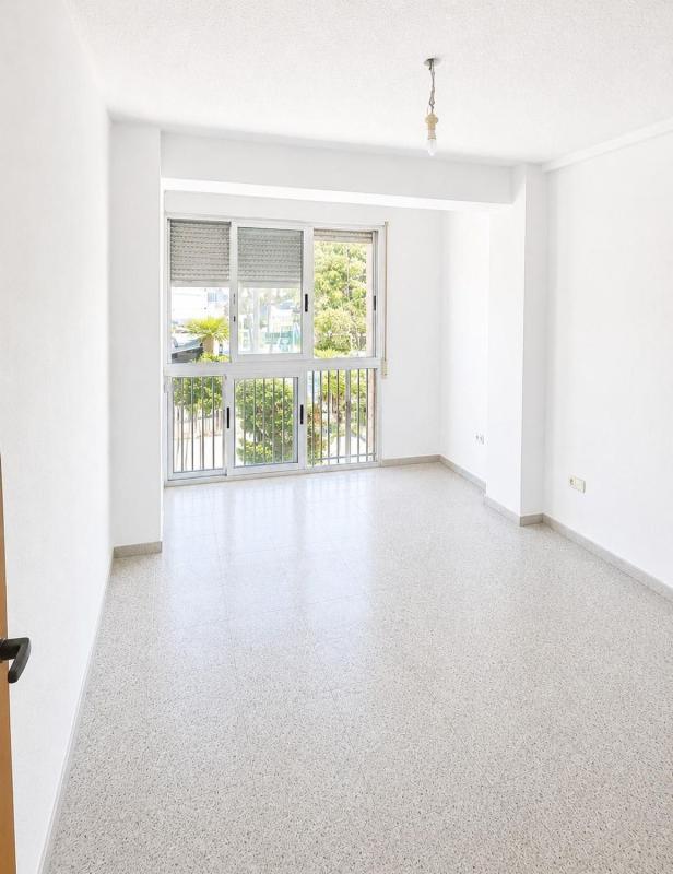 Venta de piso en Piso en Calle Sant Bartomeu, 20, Campello Playa, El Campello, El Campello
photo 4