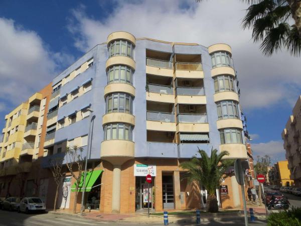 Venta de piso en Piso en Calle de Sant Lluís, Campello Pueblo, El Campello, El Campello
 photo