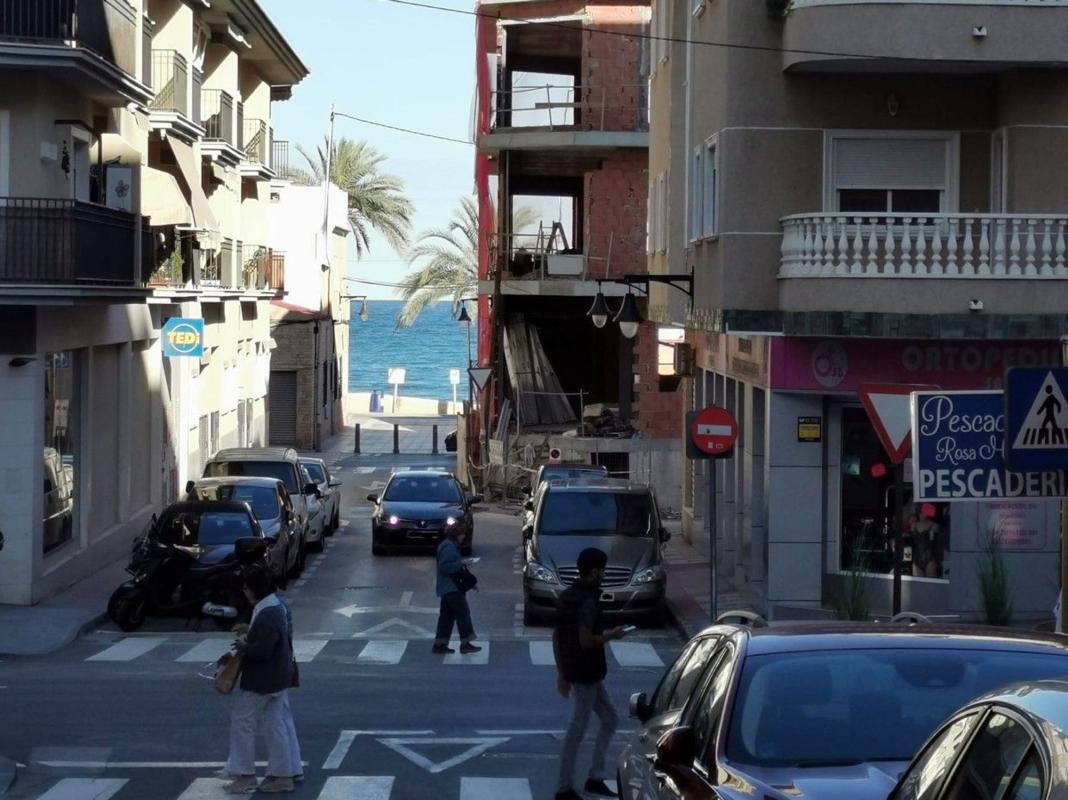 Venta de piso en Piso en Calle de Colón, Campello Playa, El Campello, El Campello
photo 1