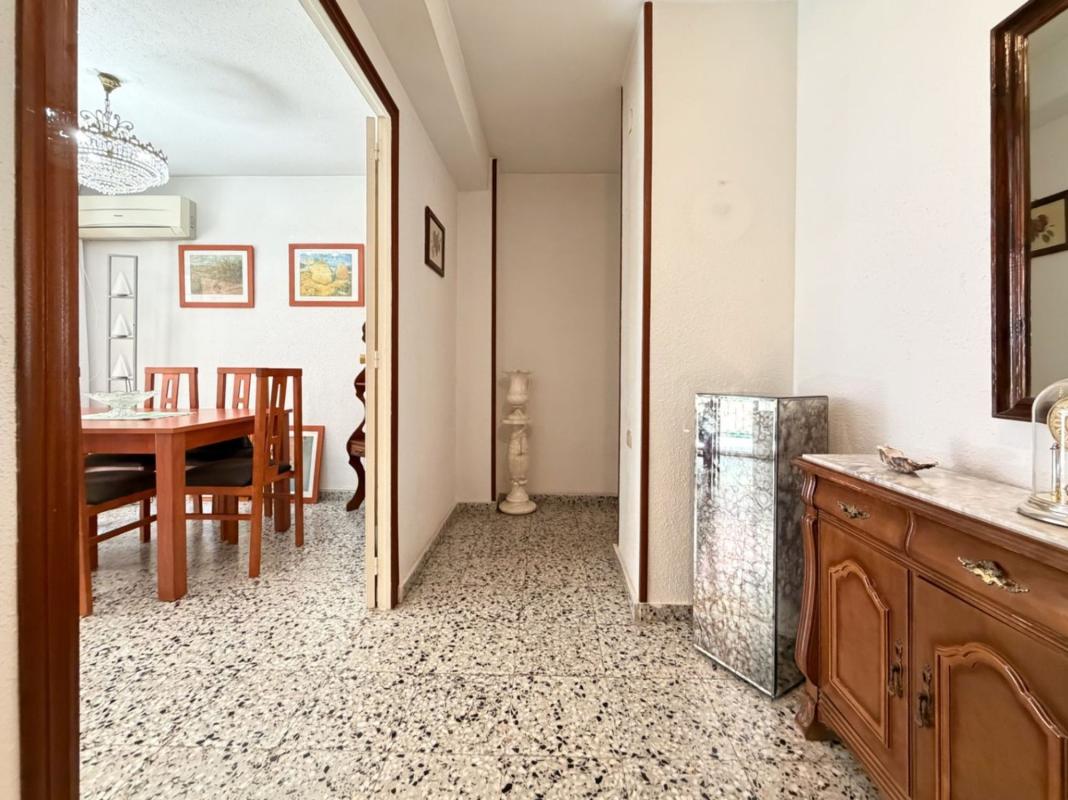 Sale of apartment in Piso en Calle del Vicari Samuel Riquelme, Campello Pueblo, El Campello, El Campello
photo 4