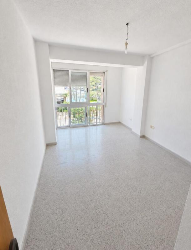 Продажа квартиры на Piso en Calle Sant Bartomeu, Campello Playa, El Campello, Эль Кампельо
photo 5