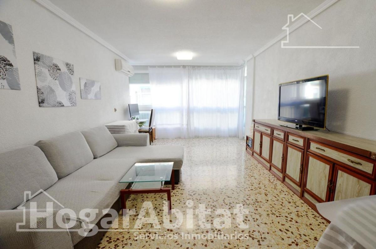 Sale of apartment in Piso en Calle de Fra Juan Tensa, Campello Pueblo, El Campello, El Campello
photo 1