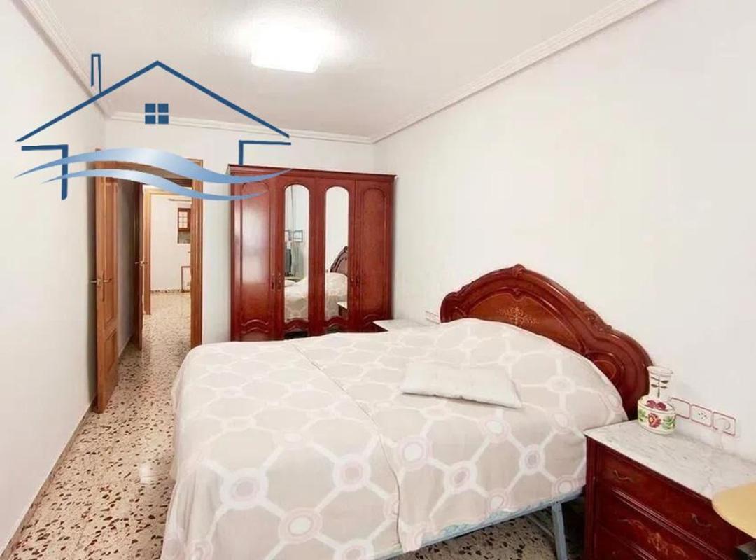 Sale of apartment in Piso en Calle de Fra Juan Tensa, Campello Pueblo, El Campello, El Campello
photo 2