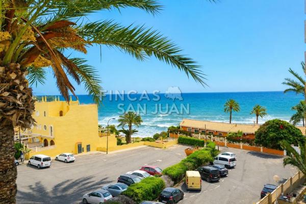 Sale of flat in Piso en Pueblo Español - Coveta Fumá, El Campello, El Campello
photo 1