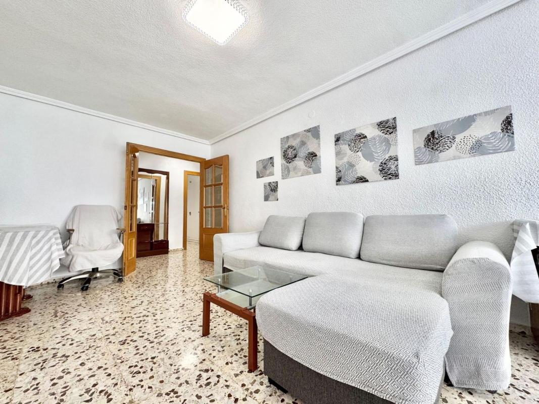 Sale of apartment in Piso en Campello Pueblo, El Campello, El Campello
 photo 4