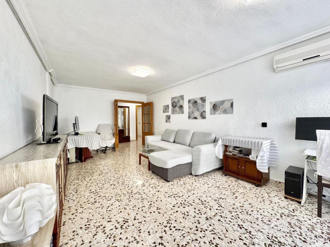 Sale of apartment in Piso en Campello Pueblo, El Campello, El Campello
 photo 5