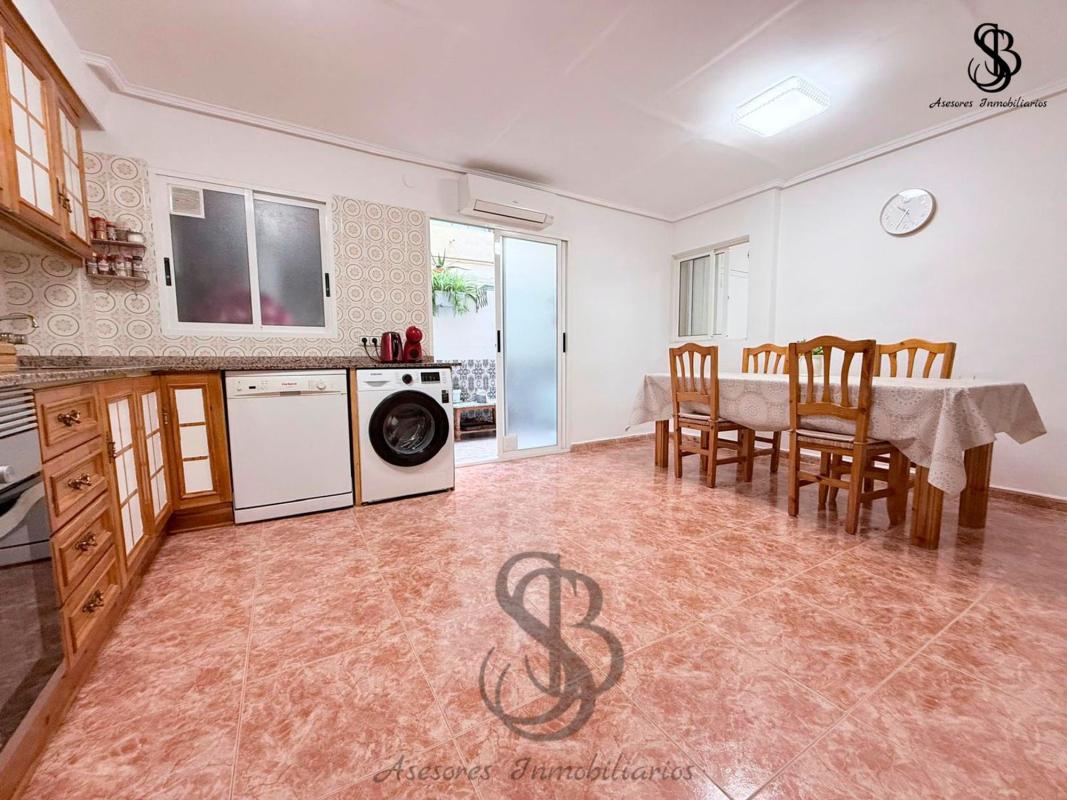 Sale of apartment in Piso en Calle de Fra Juan Tensa, Campello Pueblo, El Campello, El Campello
photo 3