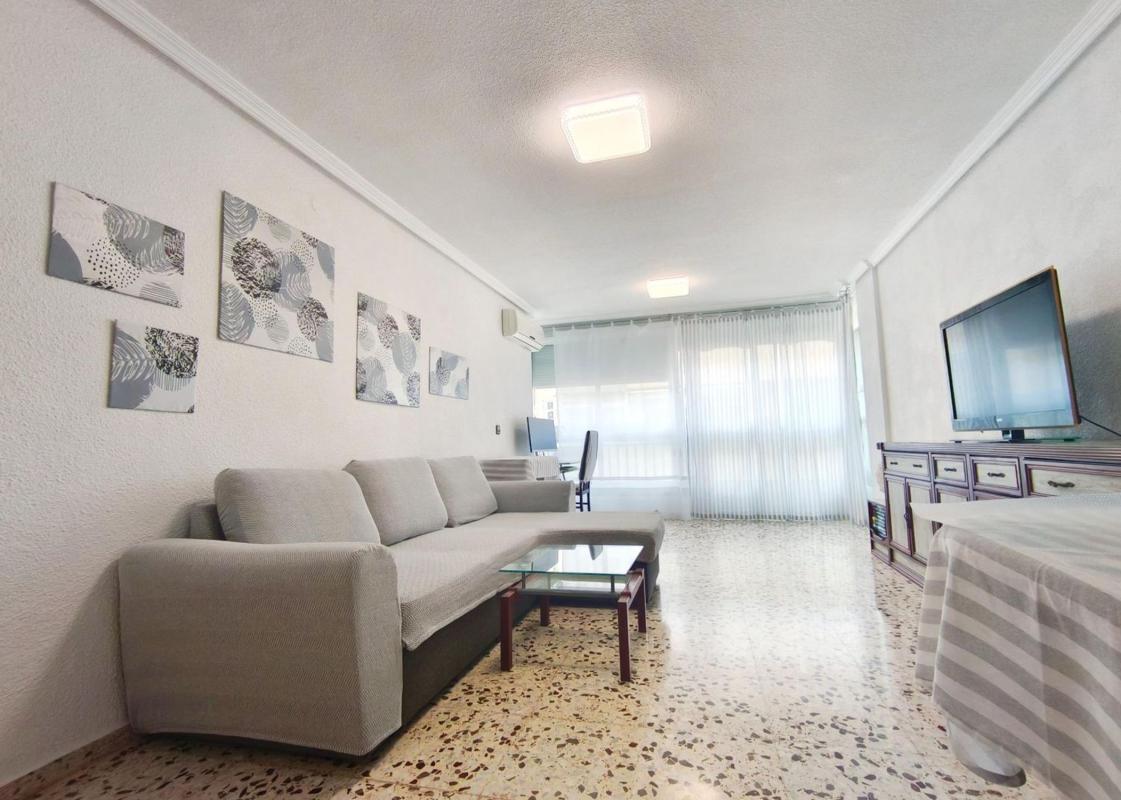 Sale of apartment in Piso en Campello Pueblo, El Campello, El Campello
 photo 2