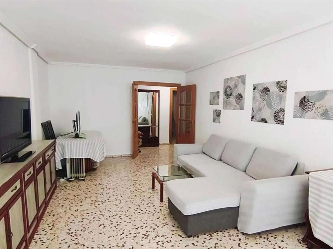 Sale of apartment in Piso en Campello Pueblo, El Campello, El Campello
photo 2
