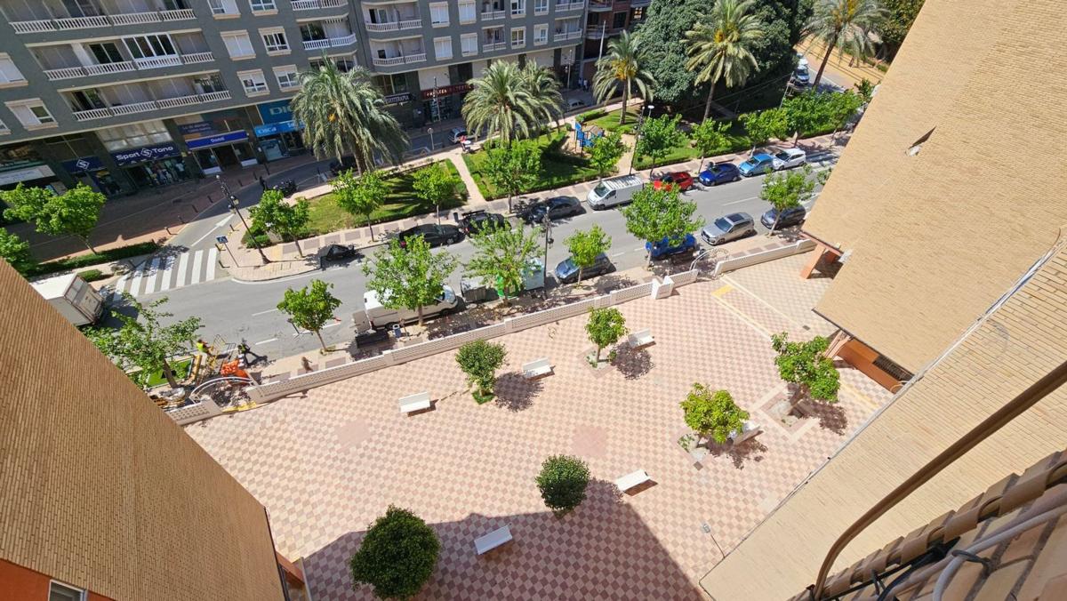 Продажа квартиры на Piso en Avenida del Carrer de la Mar, Campello Playa, El Campello, Эль Кампельо
 photo 3