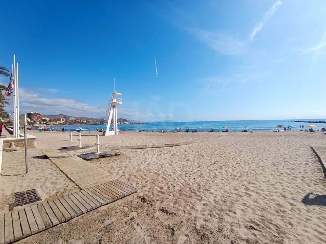 Venta de piso en Piso en Calle Sant Bartomeu, 66, Campello Playa, El Campello, El Campello
photo 3