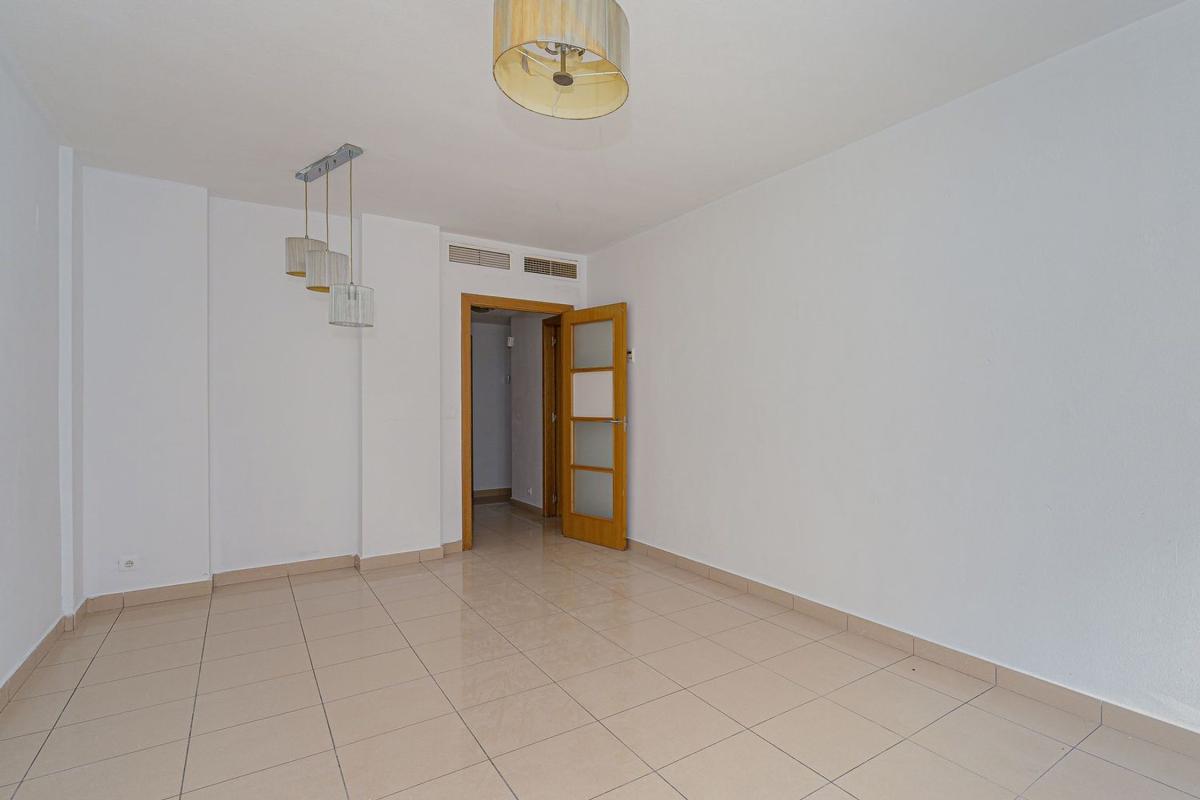 Sale of apartment in Piso en Campello Pueblo, El Campello, El Campello
photo 3