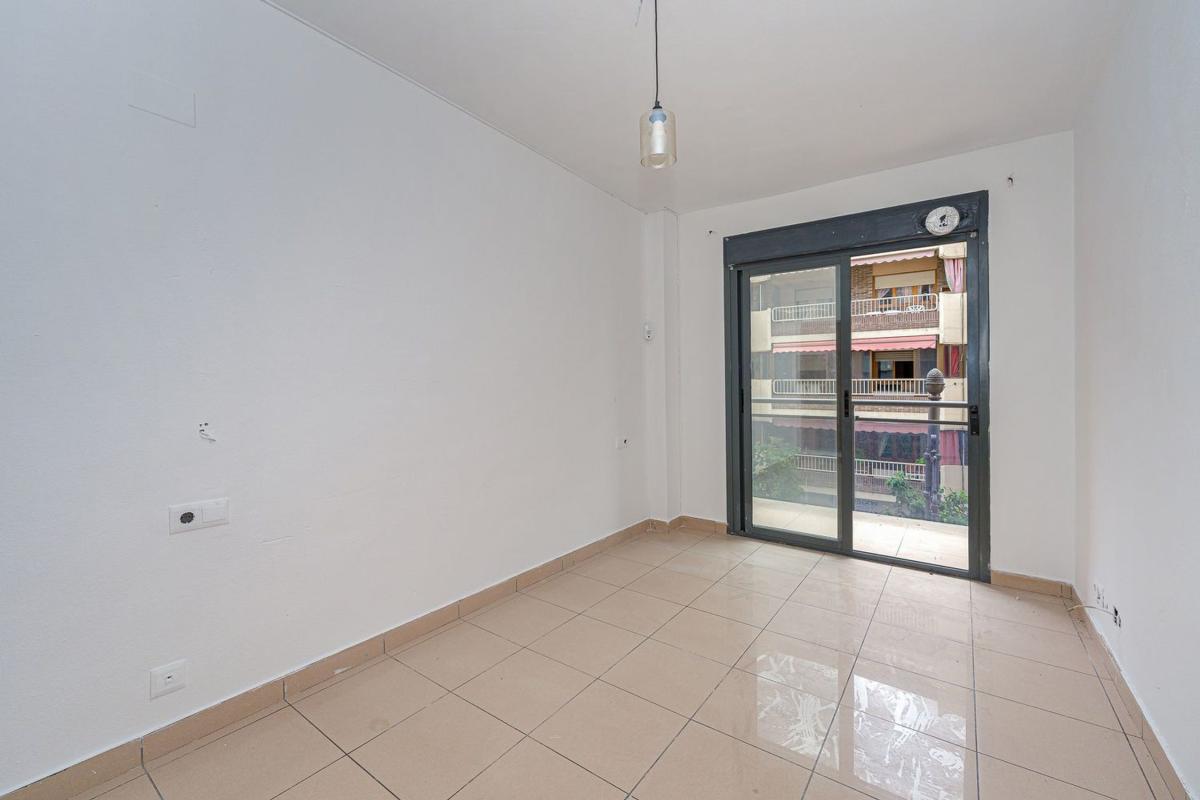 Sale of apartment in Piso en Campello Pueblo, El Campello, El Campello
photo 5