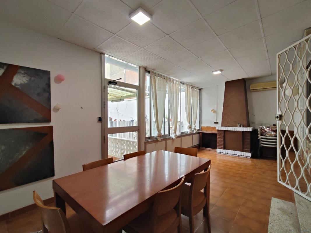 Properties for sale and rent in Spain photo 5