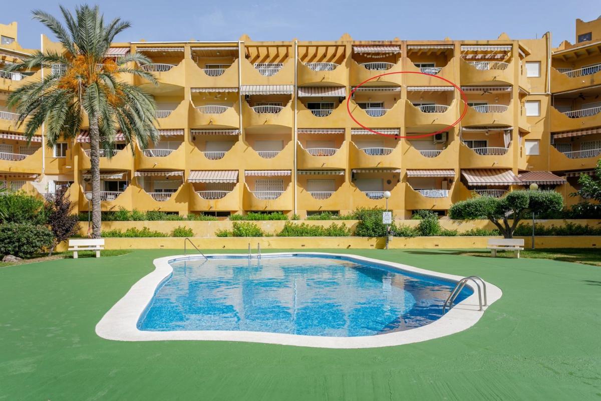 Sale of apartment in Piso en Calle de Bélgica, 2, Pueblo Español - Coveta Fumá, El Campello, El Campello
 photo 2