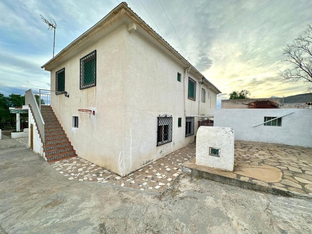 Propiedades en venta y alquiler en España photo 2