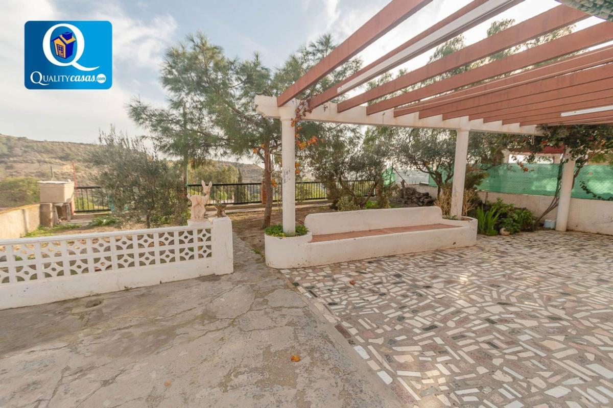 Propiedades en venta y alquiler en España photo 1
