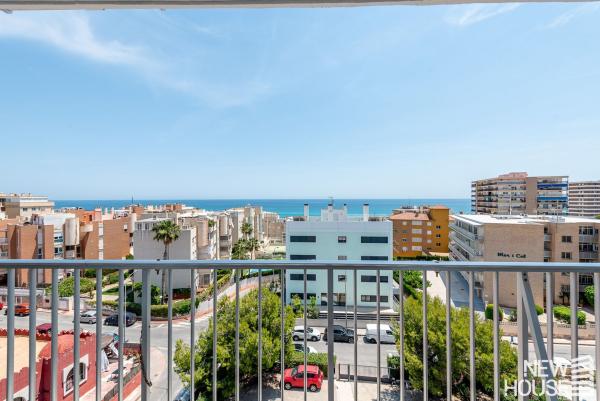 Sale of flat in Piso en Muchavista, Playa Muchavista, El Campello, El Campello
thumbnail 1