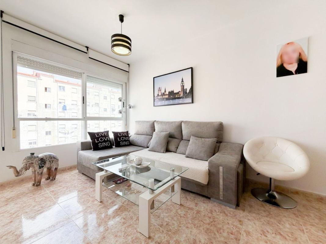 Sale of apartment in Piso en Calle del Pla de Sarrió, Campello Playa, El Campello, El Campello
photo 2